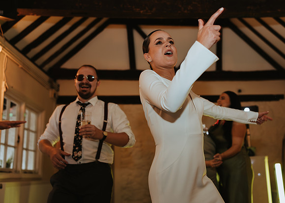 A stylish summer wedding at The Buttery & Glasshouse in Wrotham, Kent