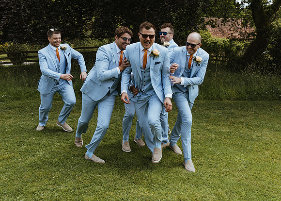 A stylish and relaxed wedding country house wedding at Hoath House near Edenbrideg in Kent