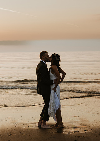 A relaxed wedding Autumn wedding at the Milne Town Estate near Ramsey on the Isle of Man