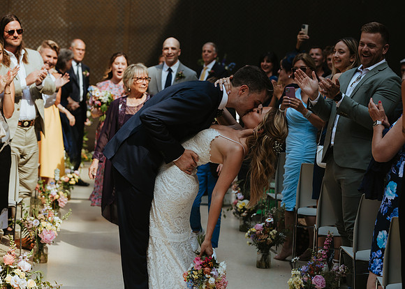 A stylish London wedding at Hackney Town Hall and Depot7