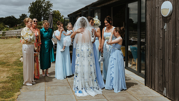 An intimate and relaxed summer wedding at Frasers boutique wedding venue near Ashford in Kent