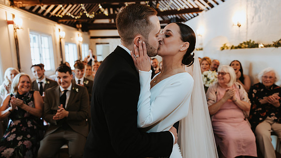 A stylish summer wedding at The Buttery & Glasshouse in Wrotham, Kent