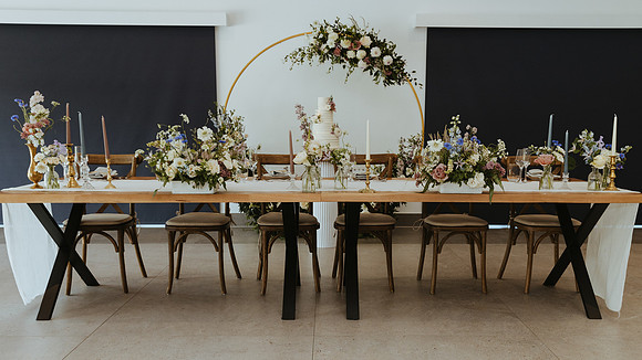 A stylish summer wedding at the luxurious Chapel House Estate near Ramsgate in Kent