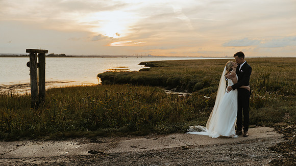 A beautiful autumn wedding at The Ferry House Inn on the Isle of Sheppey in Kent