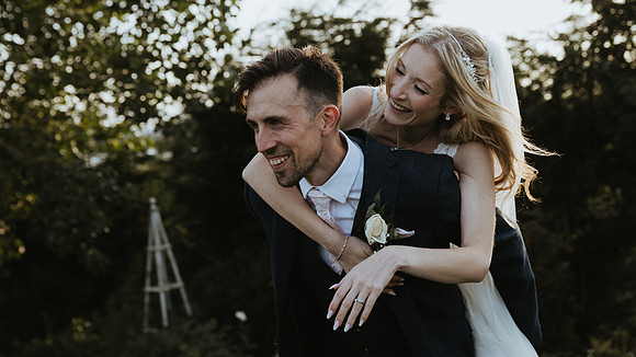 A beautiful autumn wedding at The Ferry House Inn on the Isle of Sheppey in Kent