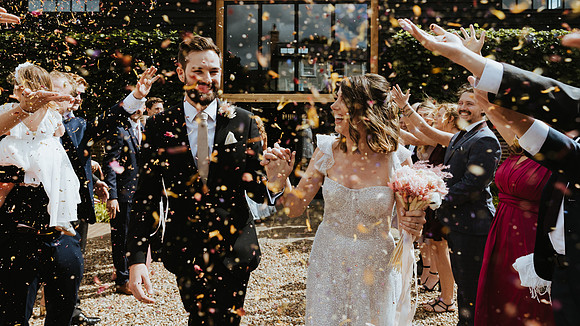 A stunning boho wedding at the Hare’s Field, Wethersfield, Essex