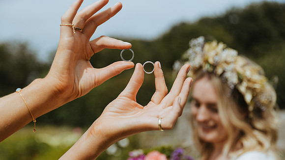 Boho wedding near Egerton in Kent