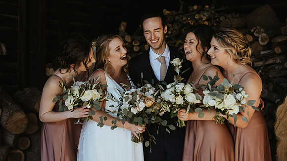 A beautiful Spring wedding at The Oak Barn, Frame Farm near Biddeneden in Kent