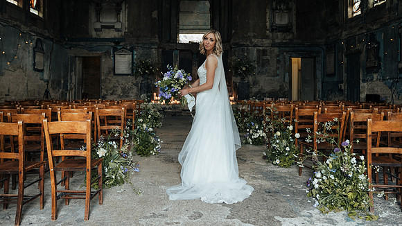 A stylish London wedding at The Asylum and AMP studios