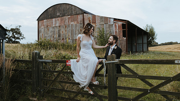 A stunning boho wedding at the Hare’s Field, Wethersfield, Essex