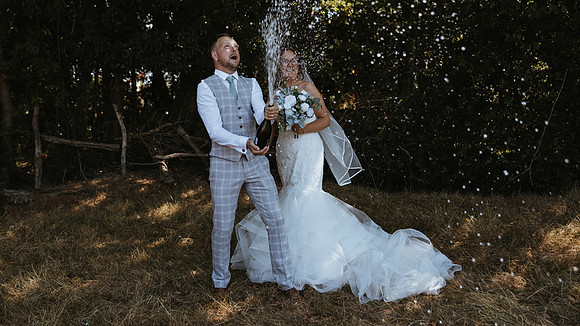 Weddings at Little Silvers near Tenterden in Kent