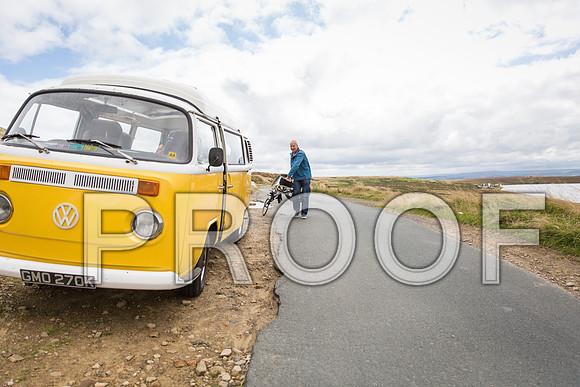 A mini tour around Yorkshire in a vintage VW camper van with Hannah Cockroft, and her family