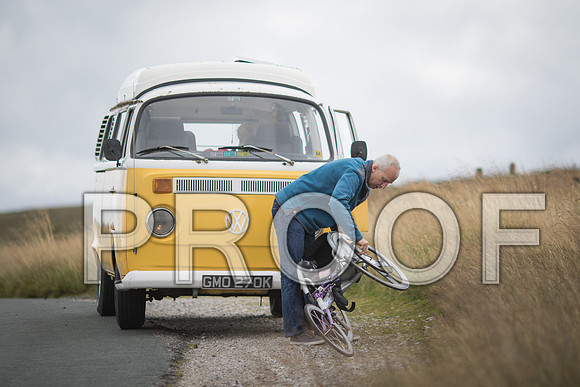 A mini tour around Yorkshire in a vintage VW camper van with Hannah Cockroft, and her family