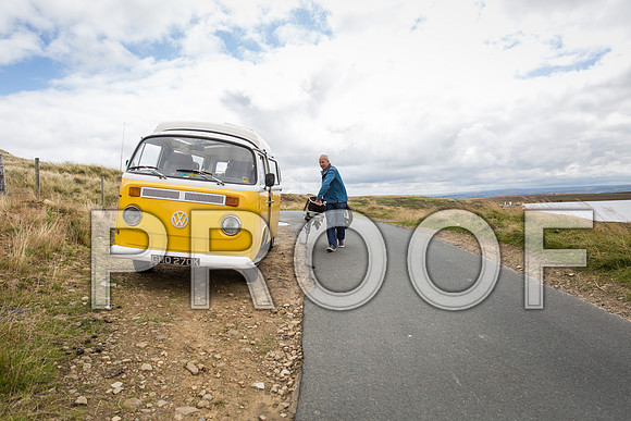 A mini tour around Yorkshire in a vintage VW camper van with Hannah Cockroft, and her family