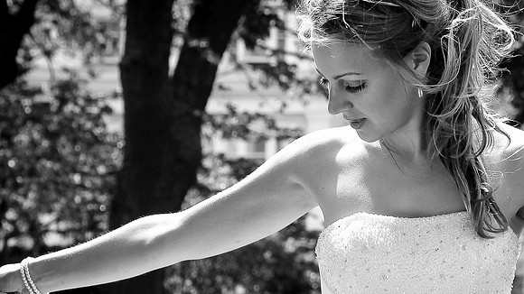 Bridal portrait in Brighton, West Sussex
