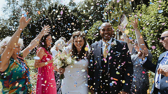 Natasha and Paul’s Wedding day at Lewes Registry Office and Jugg’s Pub in Kingston