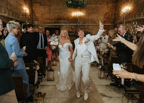 Mandy and Jane’s utterly fabulous wedding day at Botley Hill Barn, Warlingham, Surrey