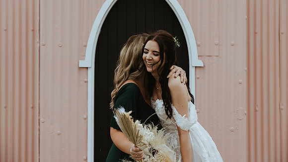 A relaxed and fun Wedding Party at Kent Life near Maidstone