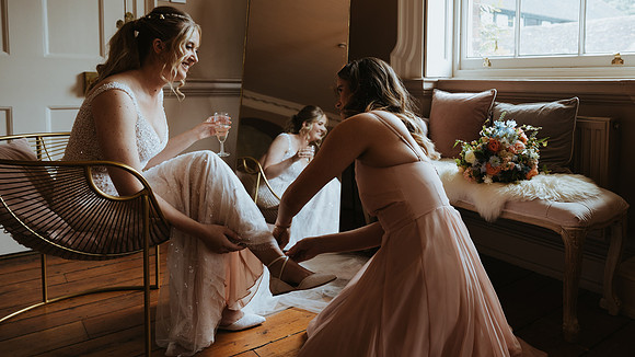 A stylish summer wedding at the Orangery in Maidstone, Kent