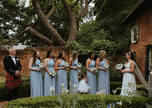 A stylish summer wedding at Gaynes Park near Epping in Essex