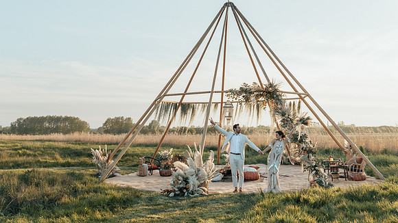Boho styled shoot at The Wilderness Wedding venue, Preston Court, Canterbury, Kent,