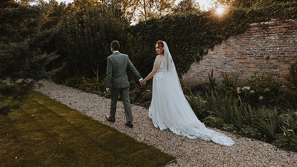 A stylish and relaxed autumn themed wedding at the Secret Garden, nearAshford in Kent