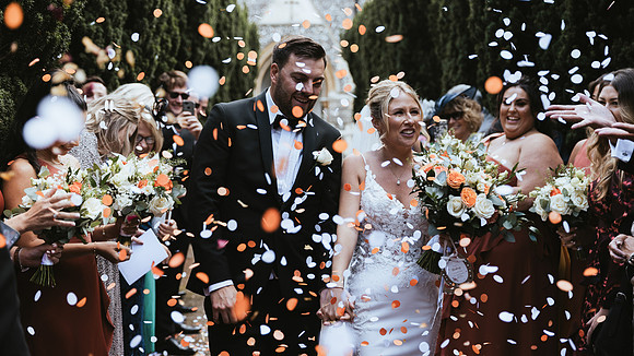 A stylish autumn wedding at St Paul’s church, Bentley Common and Alec’s restaurant, Navestock side, Brentwood, Essex