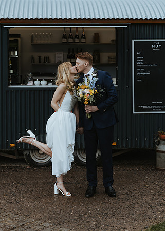 An intimate spring wedding at Southover Grange in Lewes and Rathfinny winery