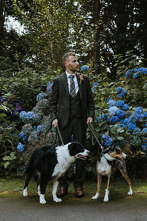 A relaxed wedding Autumn wedding at the Milne Town Estate near Ramsey on the Isle of Man