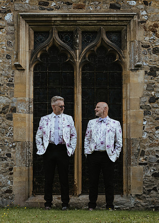A stylish summer wedding at The Buttery & Glasshouse in Wrotham, Kent