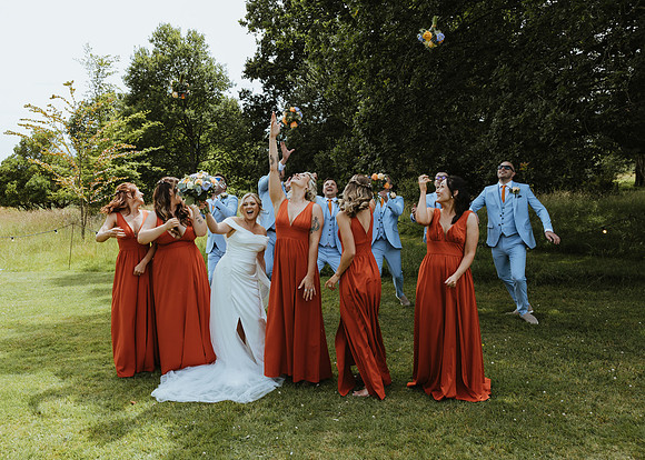 A stylish and relaxed wedding country house wedding at Hoath House near Edenbrideg in Kent