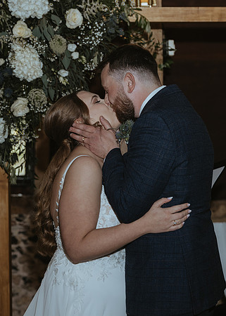 A relaxed intimate wedding at Farthingloe Barn near Dover in Kent