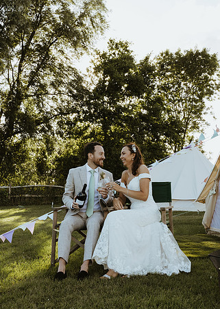 A relaxed summer wedding at Chilley Barn near Hailsham in West Sussex