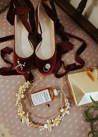 A stunning boho wedding at Old Michelmersh Farm near Romsey in Hampshire