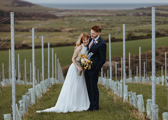 An intimate spring wedding at Southover Grange in Lewes and Rathfinny winery