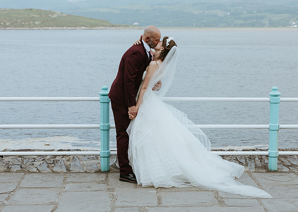 A stunning summer wedding at Portmeirion village in Gwynedd, North Wales