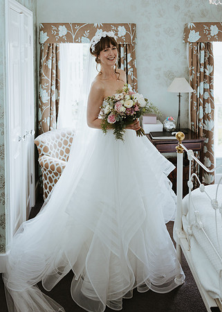 A stunning summer wedding at Portmeirion village in Gwynedd, North Wales
